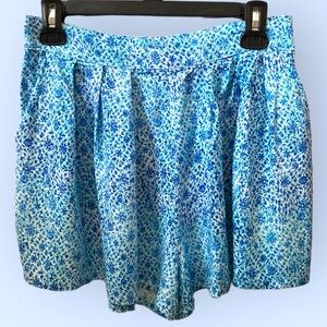 BETHANY MOTA Blue Floral Flowy Shorts, Size M.